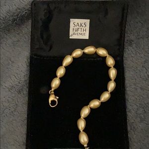Said 5th Avenue gold tone pearl bracelet